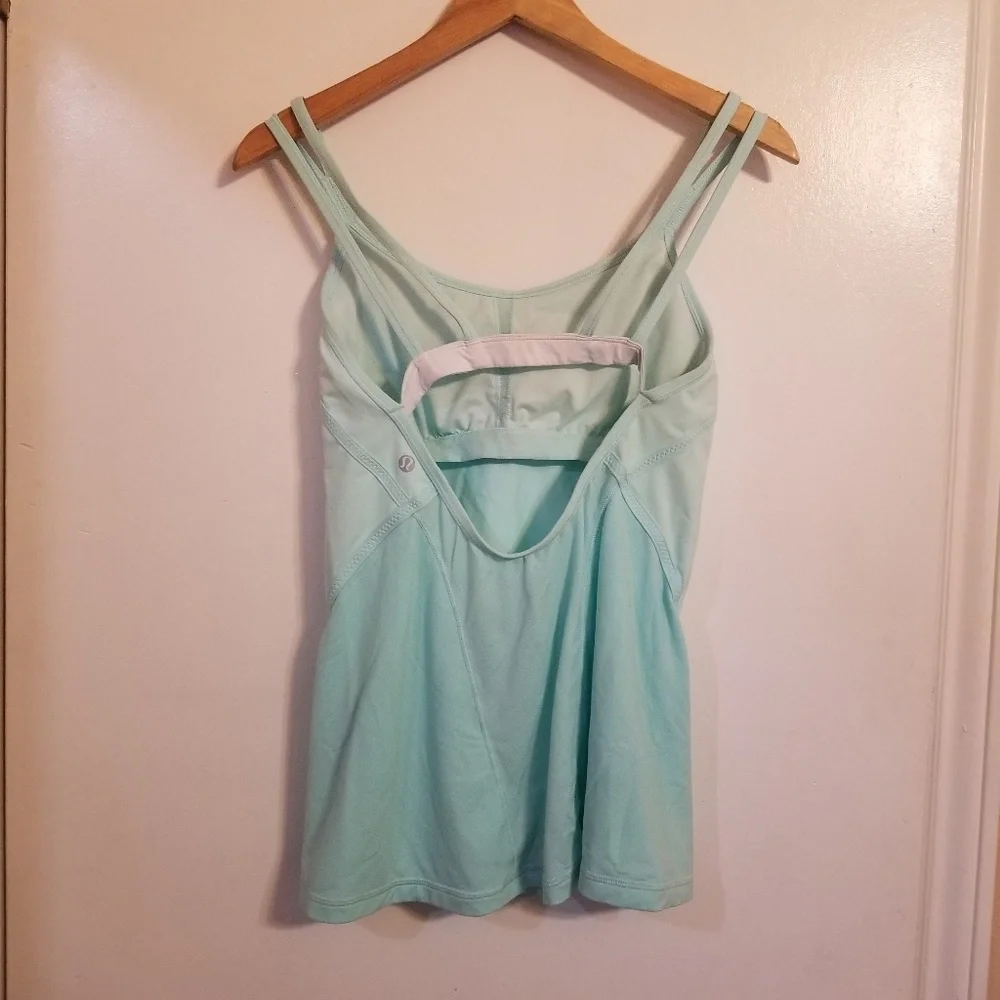 LULULEMON Aqua blue running tank size 8 - Picture 3 of 5
